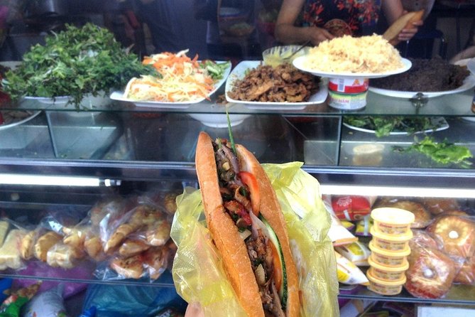 Hoi An at Sunset: Authentic Local Street Food Tour - Cao lau and the flavors of central Vietnam
