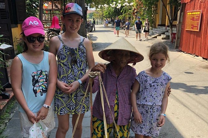 Hoi An Night Market with Hoi an walking Tour , Colourful Lanterns, Boat Ride - The drive from Da Nang and arrival in the old town