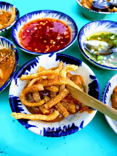 Hoi An Street Food Tour by Motorbike - Meeting your driver and getting started