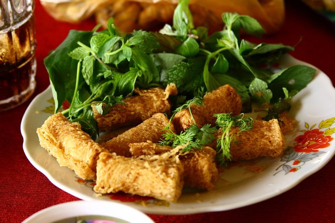Hoi An Street Food Walking Tour with Tastings - Booking, cancellation, and practical details