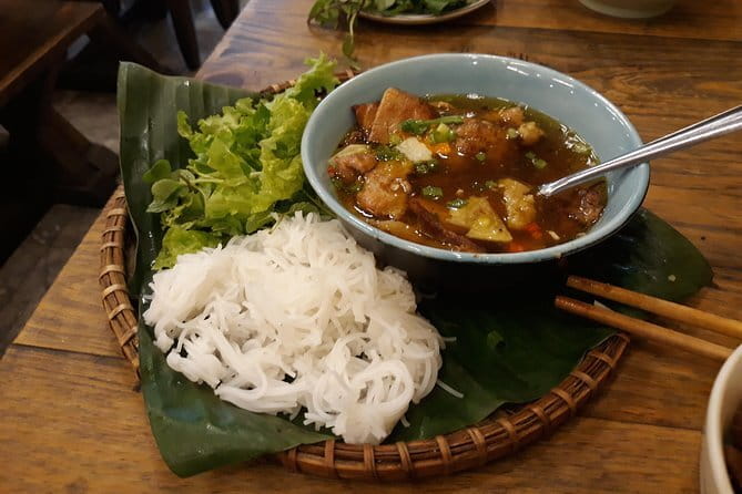 Hoi An street foods, night market and lantern boat ride - Meeting at Hoi An Museum at 4:30 pm