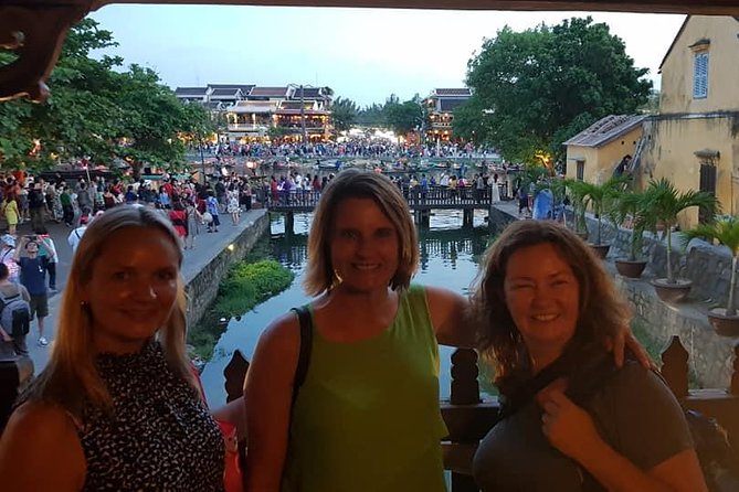 Hoi An Walking City Afternoon & Evening- Night Market- Boat ride - Why the 3:00 pm start works well