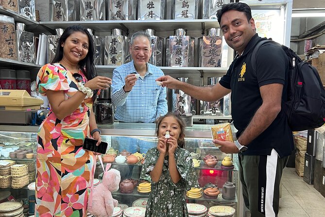 Hong Kong Private Food Tour with Michelin Street Food - Key points about this Hong Kong food tour