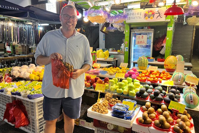 Hong Kong Private Food Tour with Michelin Street Food - Graham Street Market among Central towers