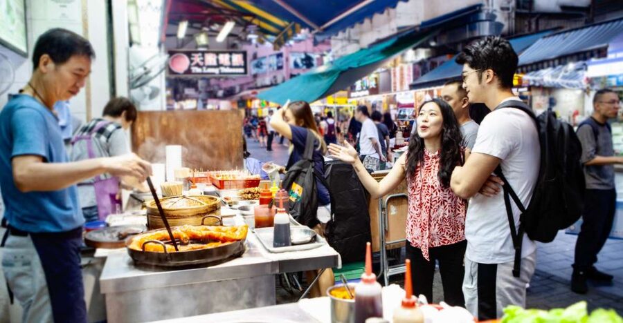 Hong Kong: Private Street Food Tour with a Local Insider - Pork dumplings and the first taste of local life