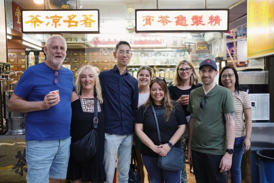 Hong Kong: Street Food Tour with Locals - Dim Sum and Wonton - Why the food tells Hong Kong’s story