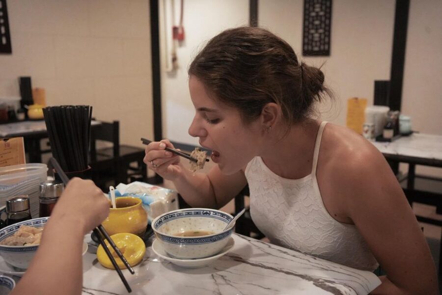 Hong Kong: Street Food Tour with Locals - Dim Sum and Wonton - Sheung Wan’s old streets and working history