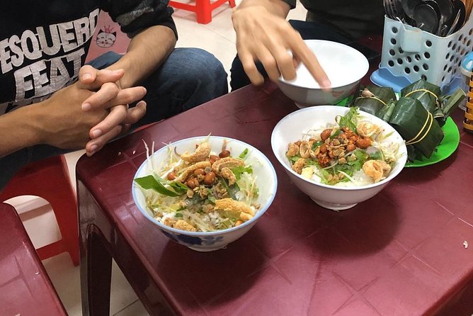 Hue Authentic Street Food tour - Guides Who Make the Difference