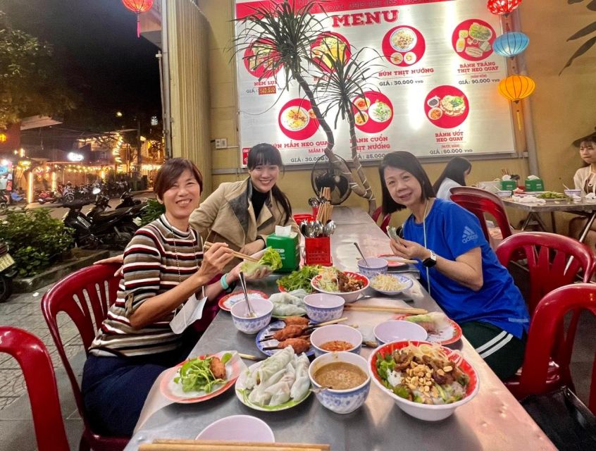 Hue: Night Street Food Tour by Cyclo with a Local Guide - Banh khoai brings the crunch