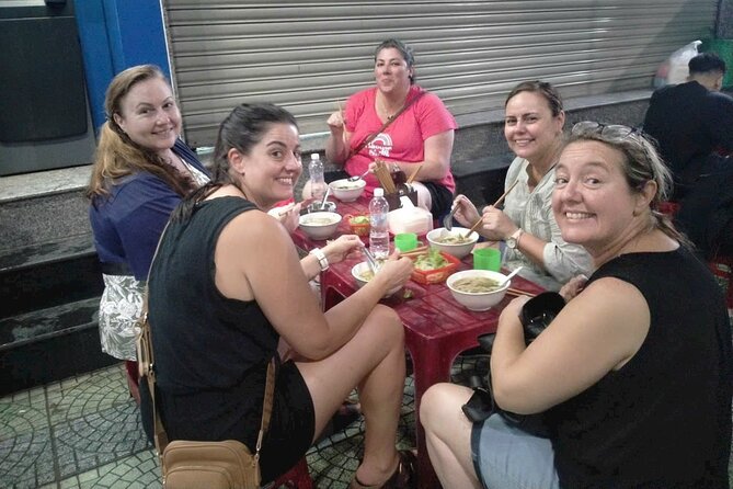 Hue Street Food On Foot (Daily Tour – Group Tour | 12 pax max) - Exploring Dong Ba Market for 20 minutes