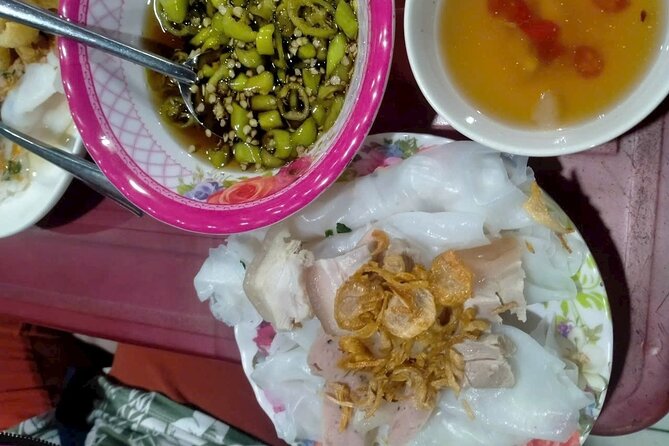 Hue Street Food On Foot (Daily Tour – Group Tour | 12 pax max) - Chè Hẻm on Hùng Vương
