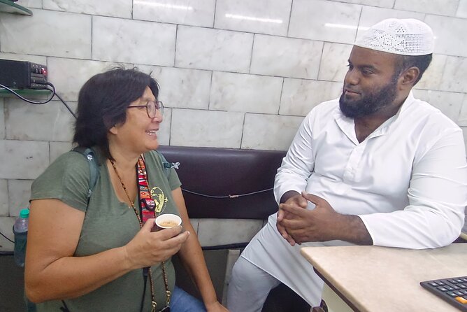 Hyderabad Street Food Experience with Local Expert - Finishing with Nizam-era sweets