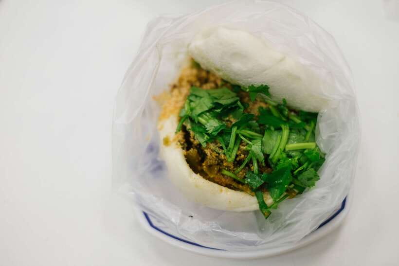 Iconic Food Tour: Local Street Food, Drinks & Sites - Who should book this Xinyi food walk?