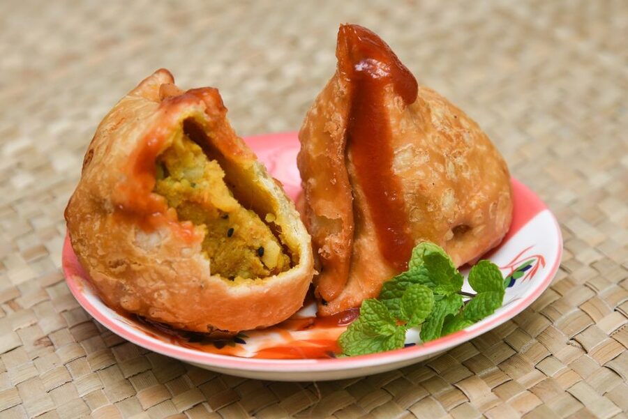 Jaipur: History Street Food Tour with Local Guide - Walking Jaipur through food, trade, and old streets