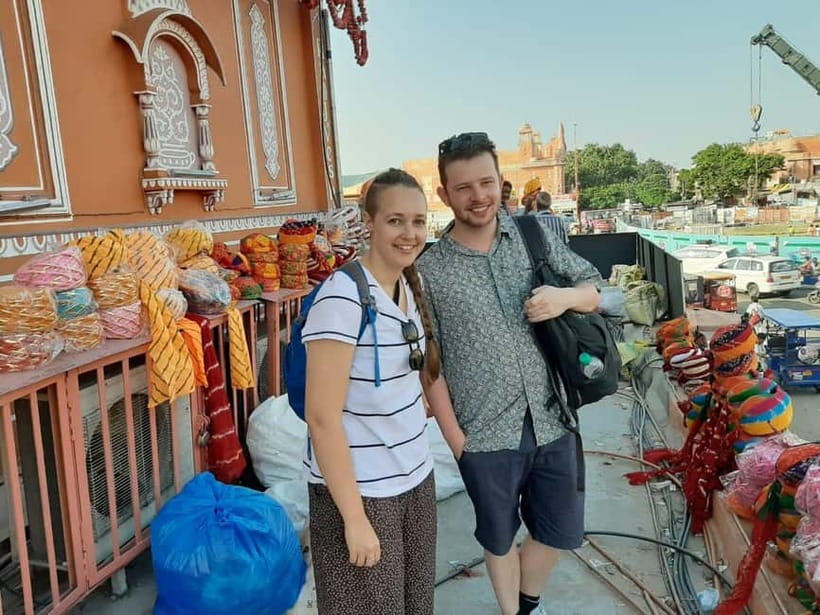 Jaipur: Spice Market and Street Food Walking Tour - Walking through the Pink City’s organized chaos
