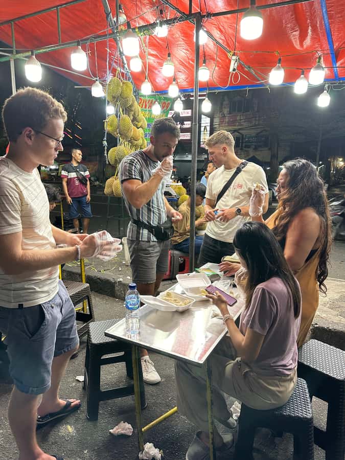 Jakarta: Street Food Tour with a Local Guide - Why this Jakarta food walk is worth your time