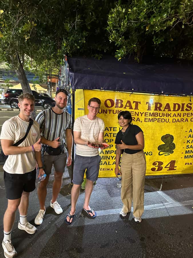 Jakarta: Street Food Tour with a Local Guide - Rain, timing, and the practical tradeoffs