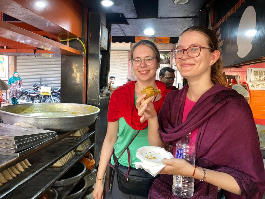 jodhpur: street food tour with over 8 food tastings - Pani puri, dahi bada, and the art of small snacks