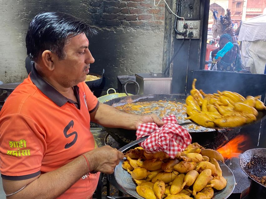 jodhpur: street food tour with over 8 food tastings - Meeting Nagendra and getting started