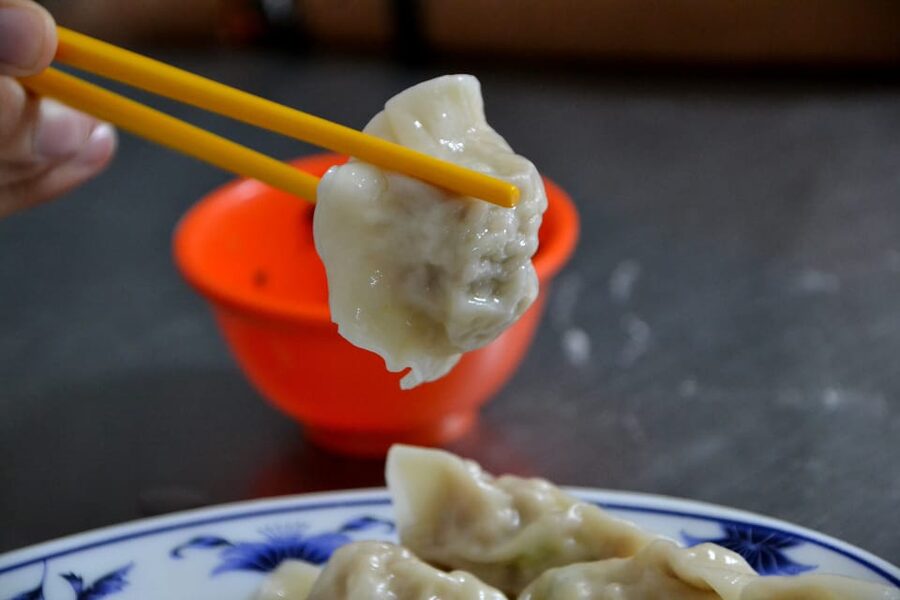 Keelung Half-Day Food Tour: Explore Day & Night Markets - Inside Miaokou Night Market