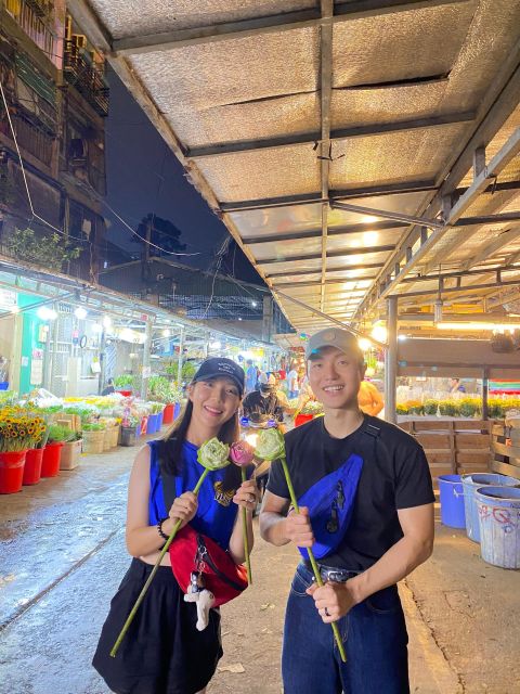 KISSTOUR| Saigon By Night & Street Food Tour on Motorbike - Riding through Saigon’s crowded evening streets