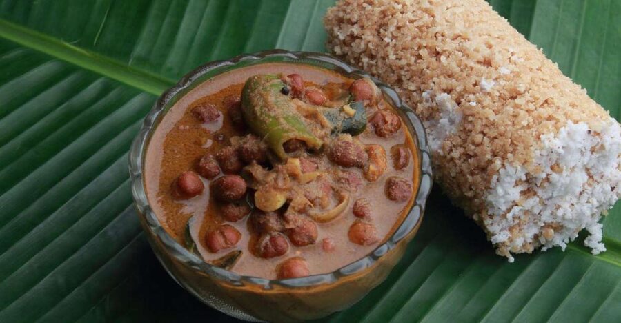 Kochi: Local Street Food Guided Walking Tour with Tastings - Market fruit and the pleasures of stopping often