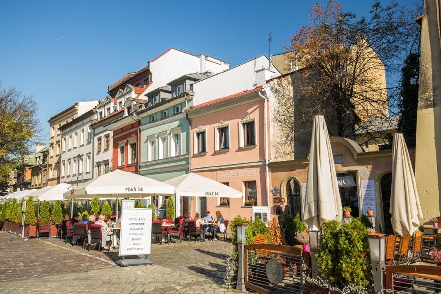 Krakow: Traditional Street Food Walking Tour - Oscypek, bundz, and the taste of the mountains