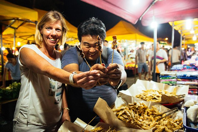 Kuala Lumpur Local Street Food Private Walking Tour by Night - Jalan Alor after dark