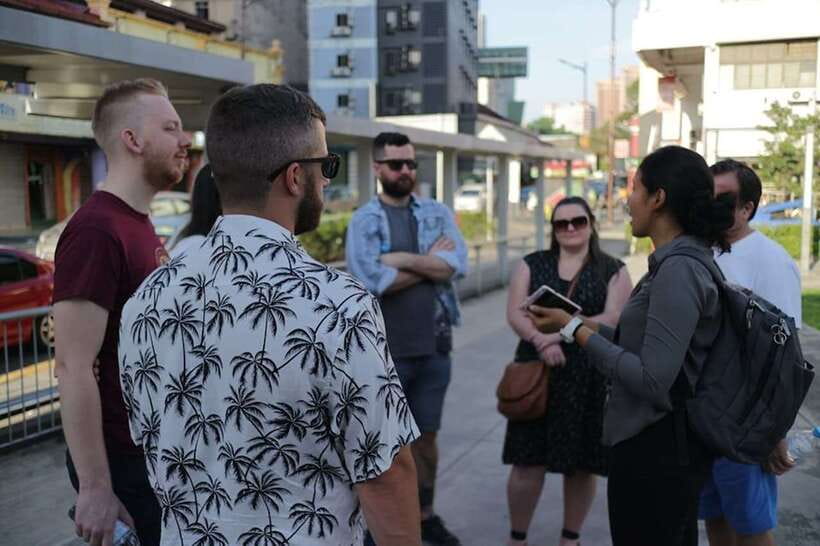 Kuala Lumpur: Nightlife Street Food Tour with 6 Tastings - Why this tour works for a first night in Kuala Lumpur