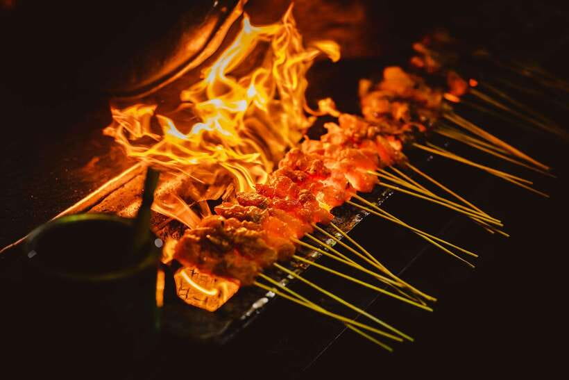 Kuala Lumpur: Sambal Street Food Tour with 15+ Tastings - Grilled fish, sambal, cendol, and durian