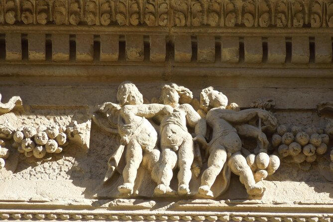 Lecce History and Street Food Tasting Small Group Tour - Porta Napoli and the road toward the old city