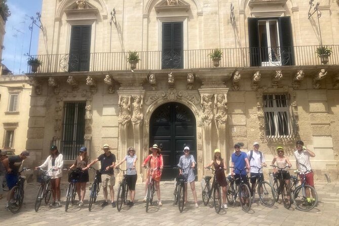 Lecce Street Food Group Tour (3h) - Piazza Sant’Oronzo and the Roman amphitheater