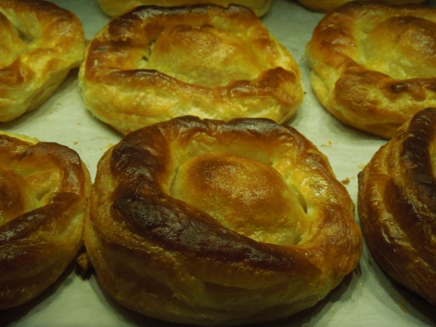 Lecce: Street Food Tasting and Sightseeing Tour - Salento specialties between the monuments