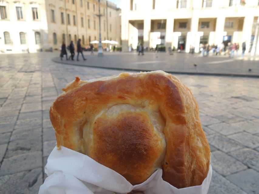 Lecce: Street Food Tasting and Sightseeing Tour - San Matteo and Lecce’s unusual church fronts