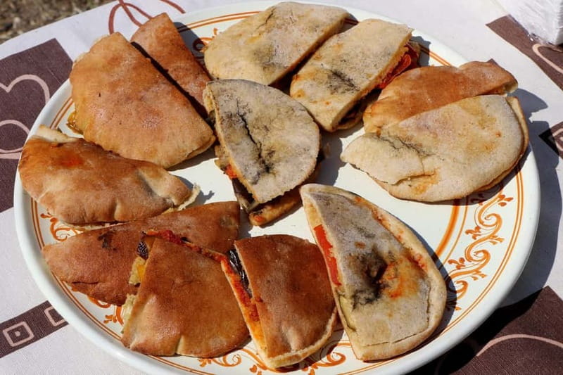 Lecce: The Ultimate Street Food Tour with a Local - Gelato in Piazza Sant’Oronzo