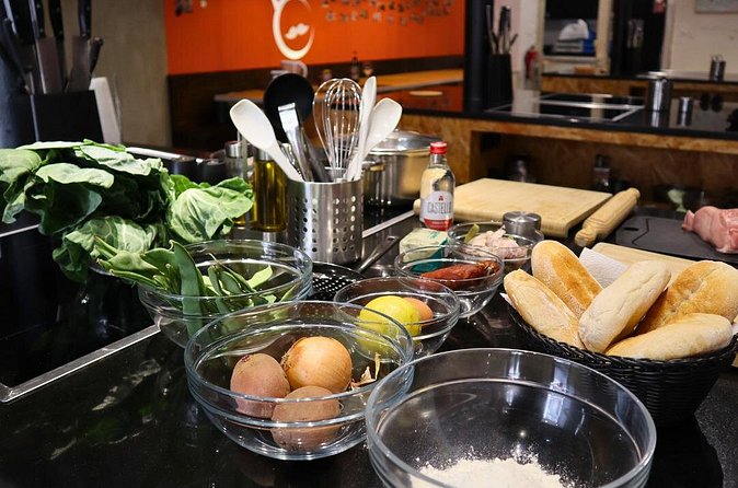 Lisbon: Portuguese street food cooking class with Drinks - Peixinhos da Horta and the Portuguese Link to Tempura