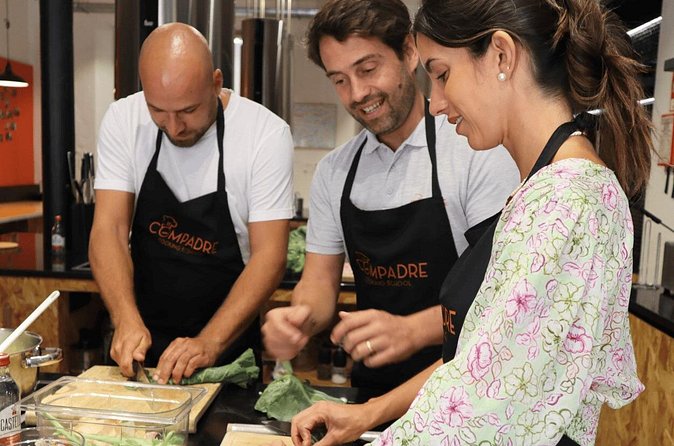 Lisbon: Portuguese street food cooking class with Drinks - Getting to R. Heliodoro Salgado 14