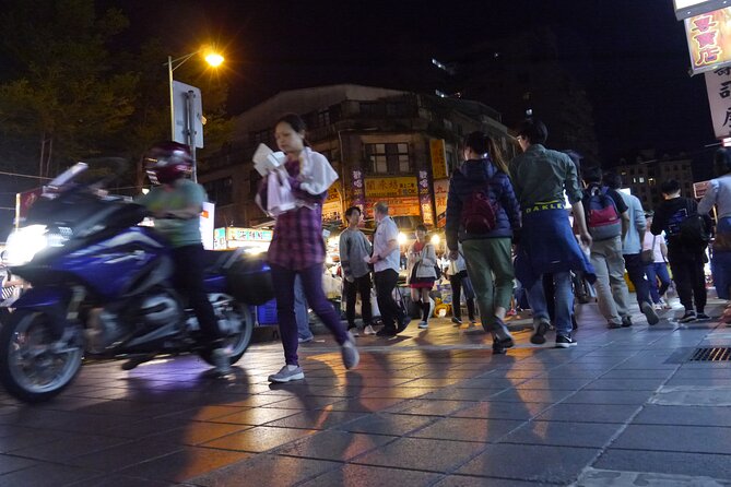 Local Favorites: Taiwan Night Market Food Tour in 2 hours - What the $45 price means