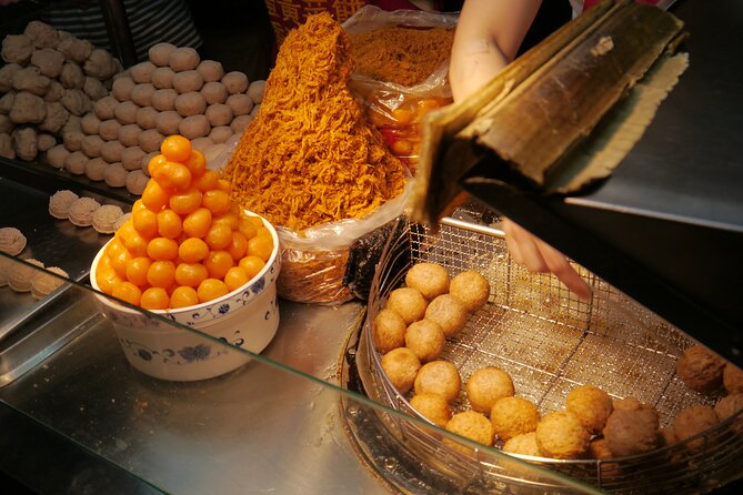 Local Favorites: Taiwan Night Market Food Tour in 2 hours - Who will enjoy this evening most