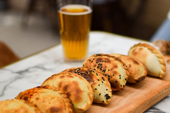 Lyon: Street Food Tour - Starting at Place de la Bourse