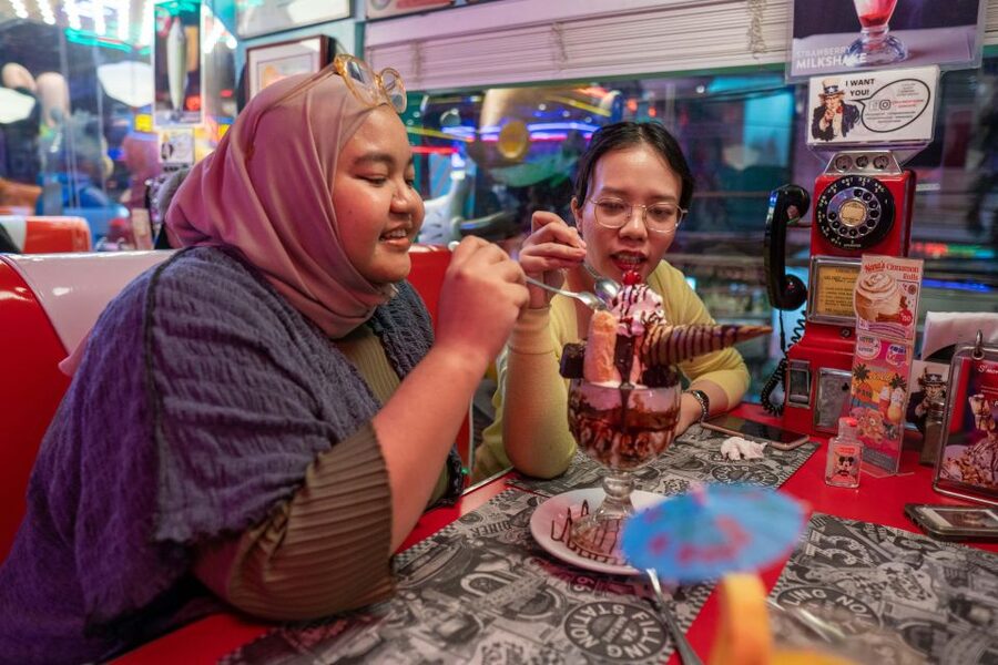 Makati Street food Tour, End with a Rooftop City View - The rooftop bar and Makati lights