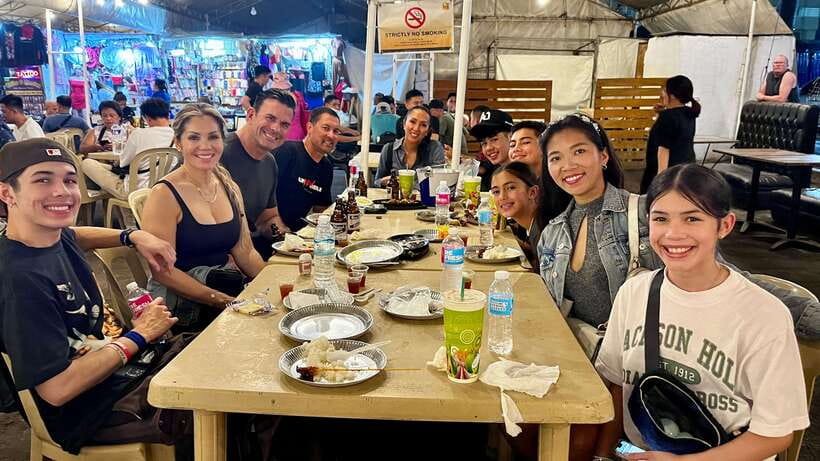 Makati Street food walking tour with Dinner - Halo-Halo brings the meal to a sweet close