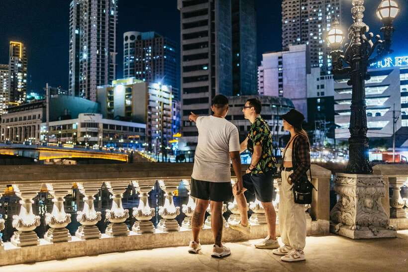 Manila: Guided Night Market Experience - What the guide adds to the price