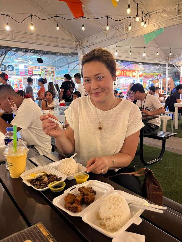 Manila Night Market with Local Guide - Mari’s guiding style and the small group