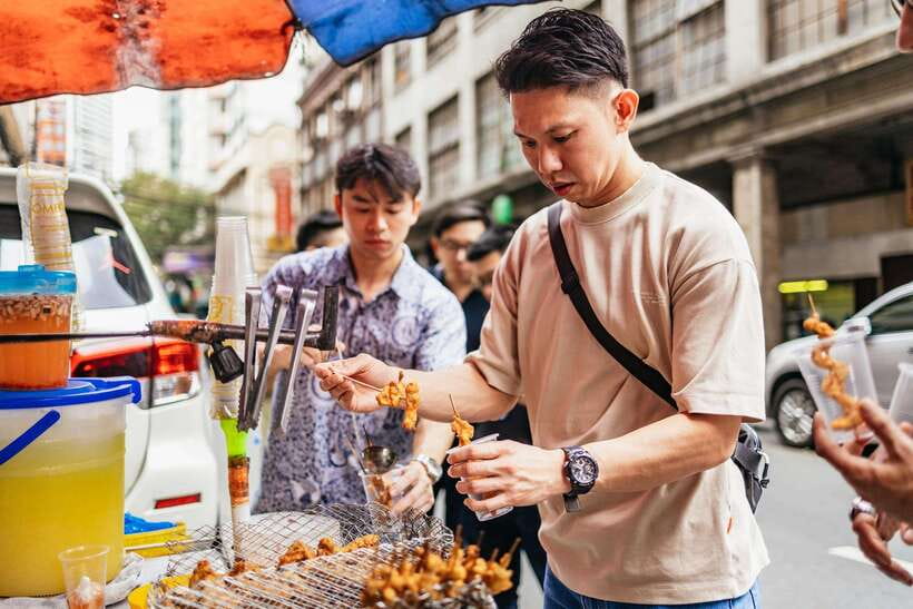 Manila: Street Food and Drinks Walking Tour with Tastings - Starting at Grand Cafe 1919 in Binondo
