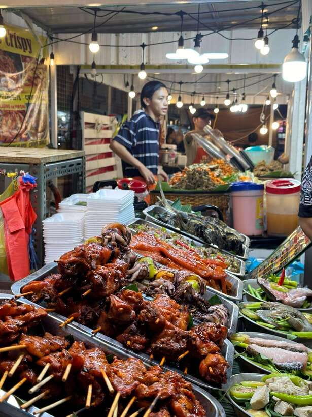 Manila Street food and Night Market Tour - Binondo Chinatown and Chinese-Filipino flavors