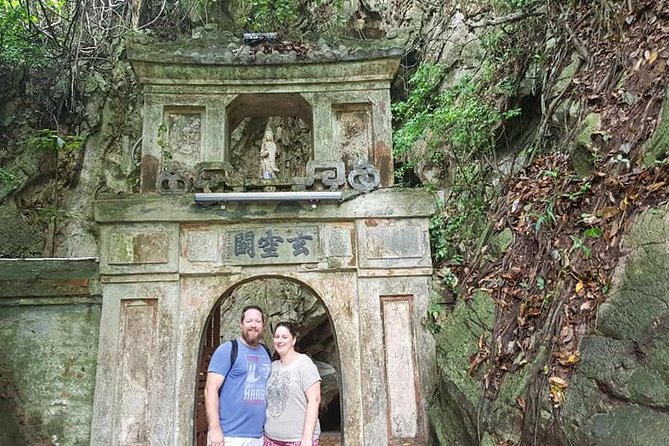 Marble Mountains - Hoi An City- Night Market- Sampan Boat Ride - A 25-minute sampan ride beneath the lanterns
