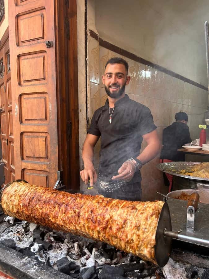 Marrakesh: Guided Street Food Tasting by Locals - Meeting at Hôtel Restaurant Café de France