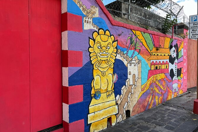 Mauritius: Port Louis Street Food City Tour - Company Garden offers a quiet pause