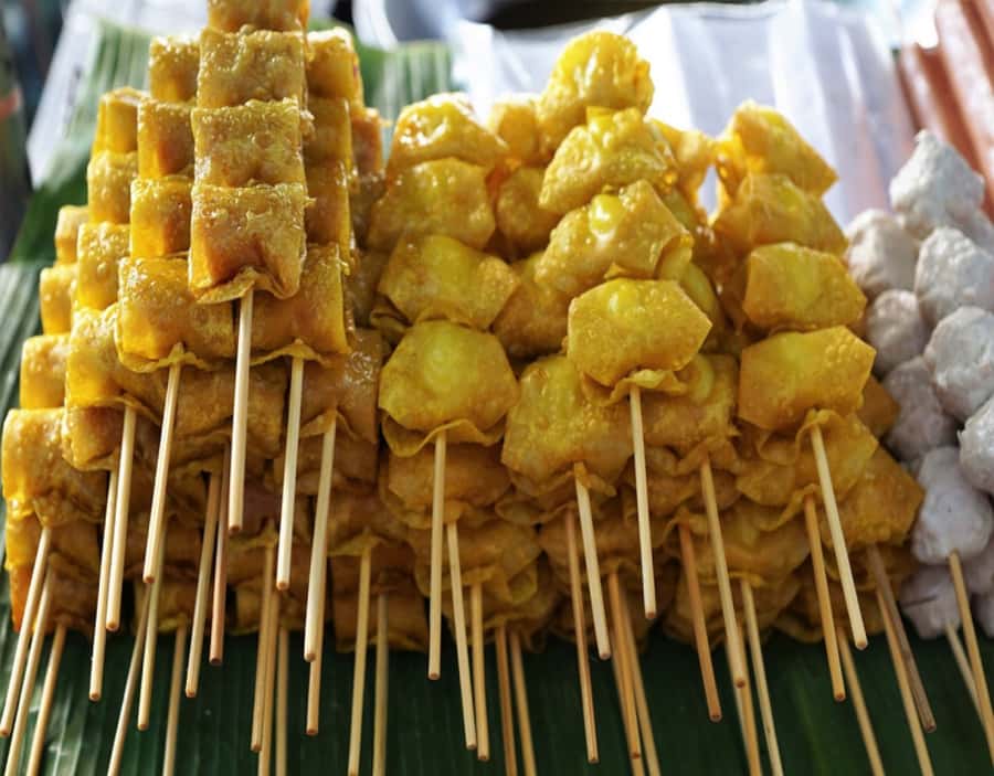 Mauritius: Port Louis Street Food Walking Tour - Starting at Le Caudan and leaving the polished waterfront